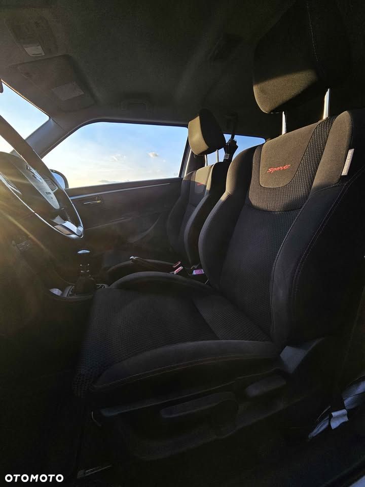 Suzuki Swift 1.6 Sport - 8