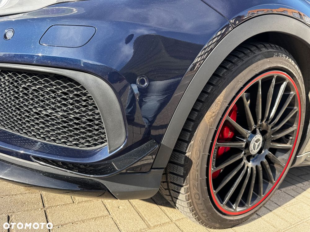 Mercedes-Benz GLA - 20