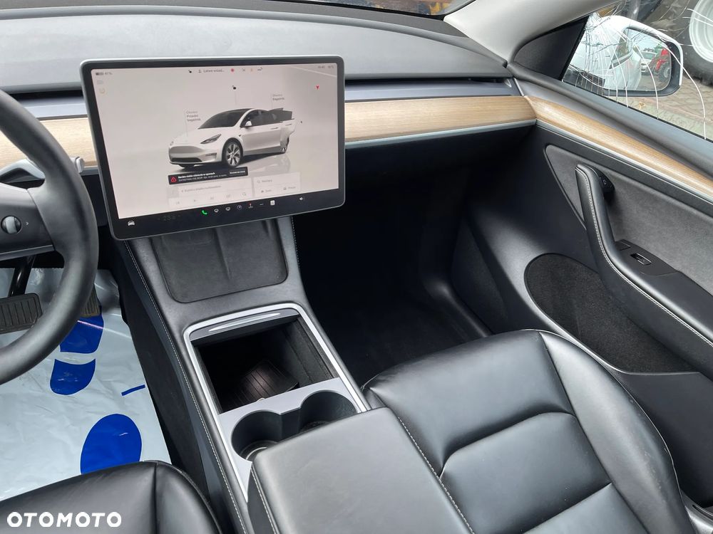 Tesla Model Y Long Range Dual Motor AWD - 10