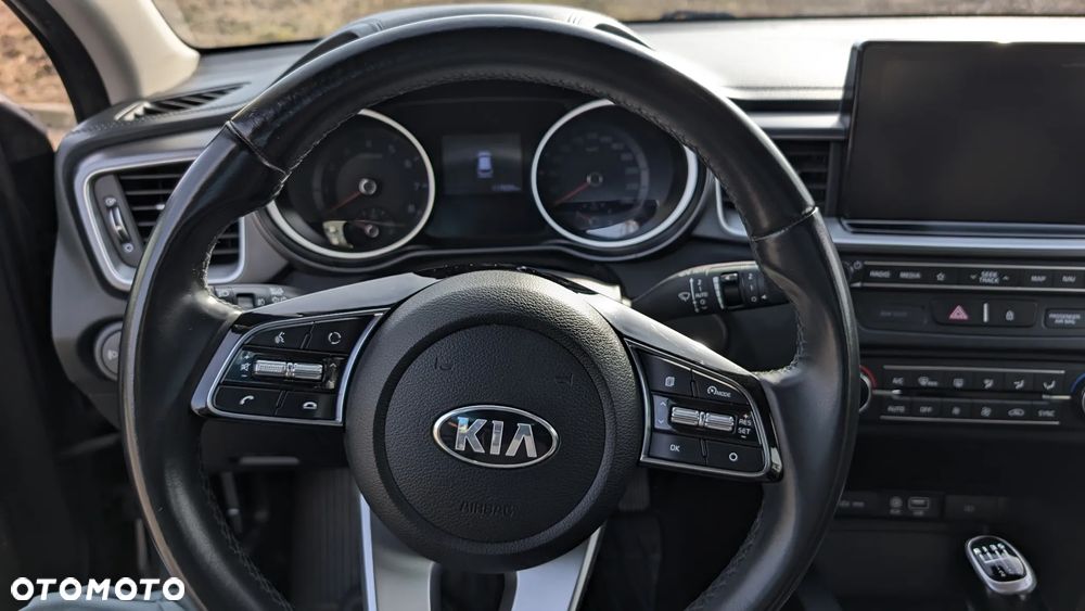 Kia Ceed 1.4 T-GDI M - 22