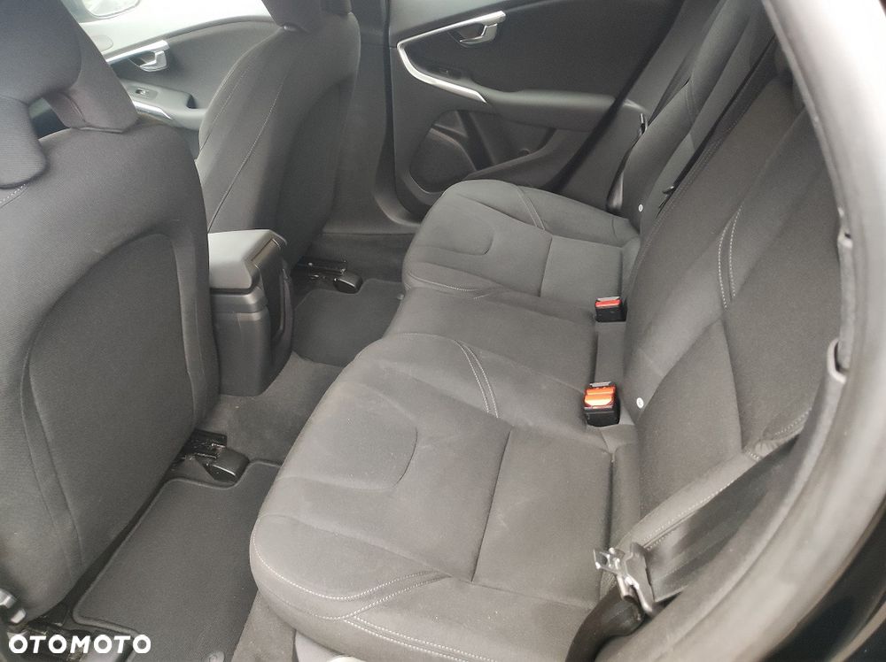 Volvo V40 D2 Kinetic - 11