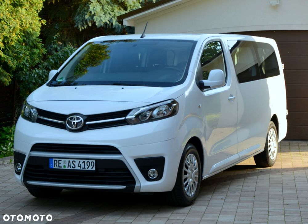 Toyota ProAce 1,5-l-D-4D L2 (8-Si.) Verso Family Comfort - 5