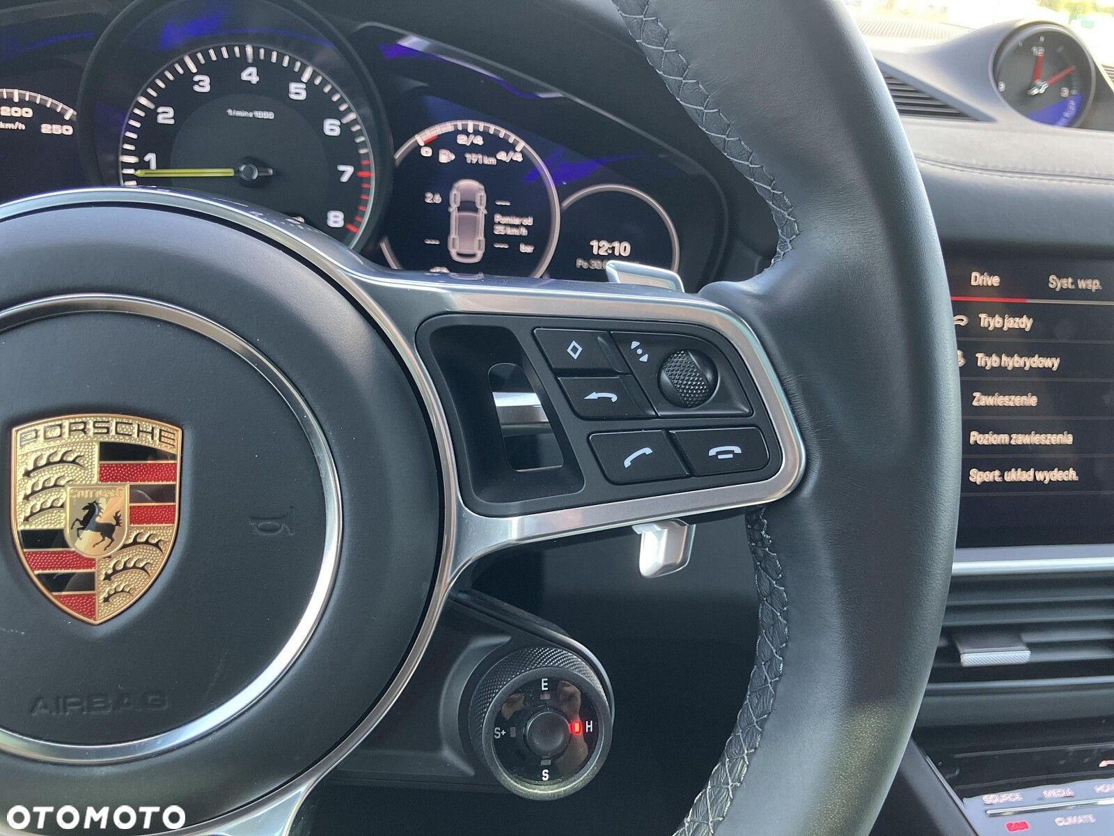 Porsche Cayenne - 27