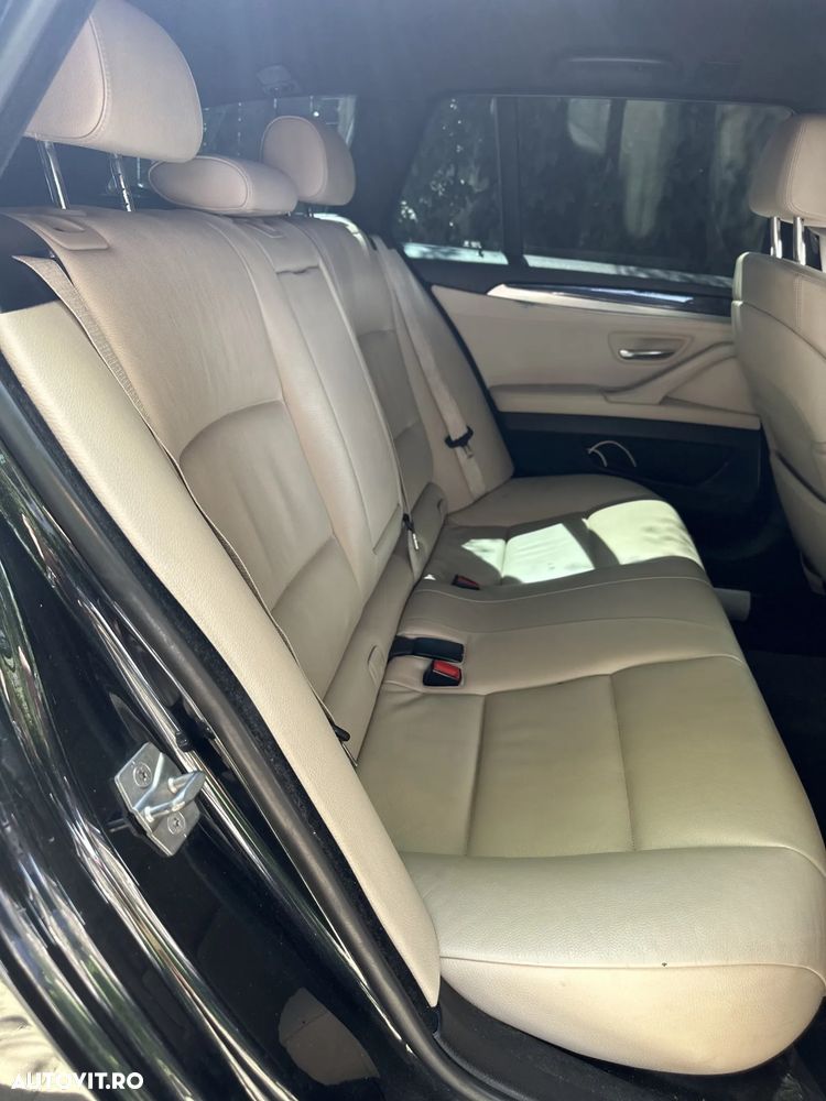BMW Seria 5 525d xDrive - 5