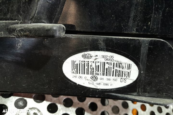 Lampa / Tripla stop stanga pe aripa 5K0945095F 5K0945095F Volkswagen - 3