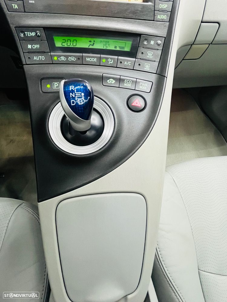 Toyota Prius 1.8 Premium+Pele+GPS - 36