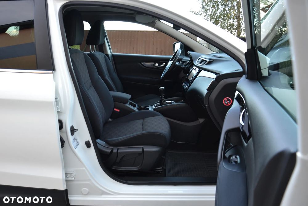 Nissan Qashqai 1.6 DIG-T 360 - 27
