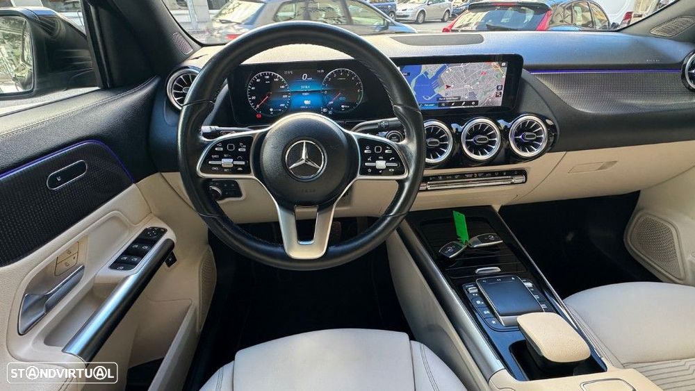 Mercedes-Benz GLA 250 e 8G-DCT Progressive - 12