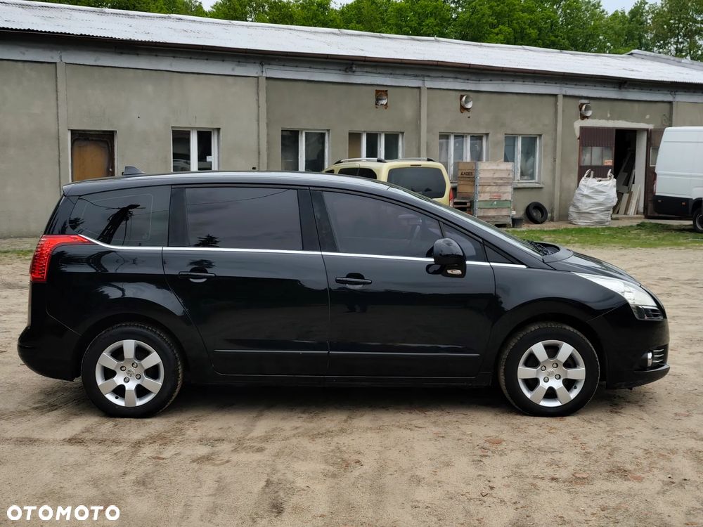 Peugeot 5008 - 15