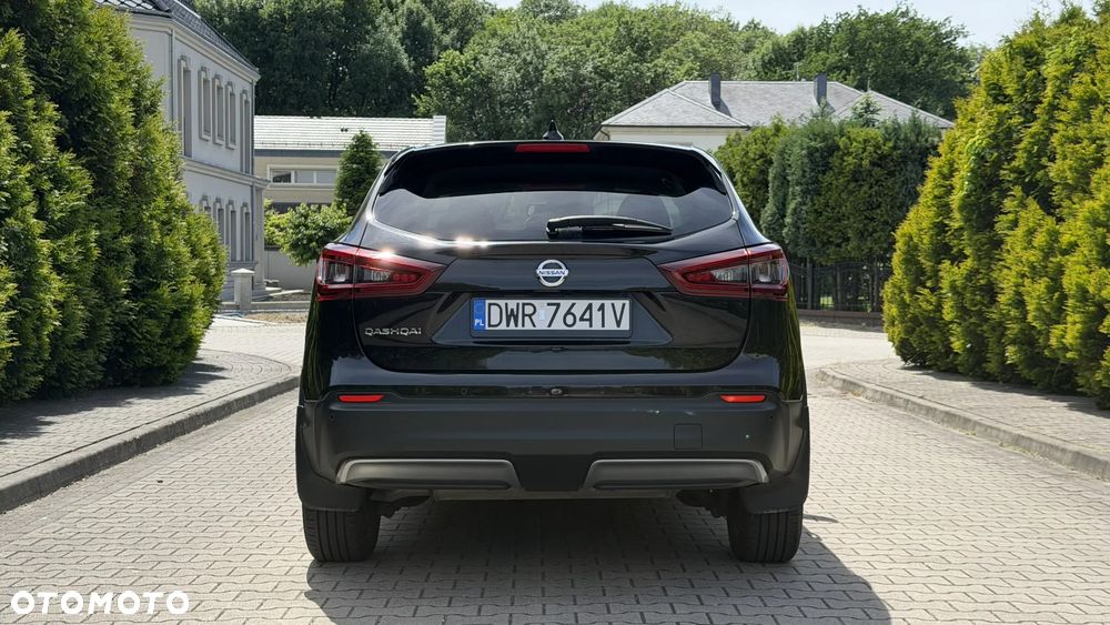 Nissan Qashqai 1.3 DIG-T N-Connecta DCT - 4