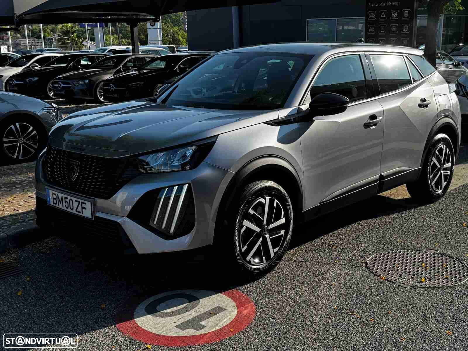 Peugeot e-2008 54 kWh Active - 1
