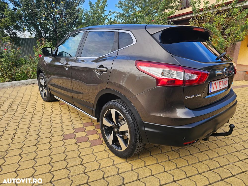 Nissan Qashqai 1.5 DCI N-Connecta - 4