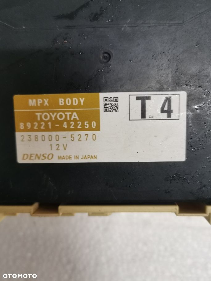 Toyota Rav4  2017 rok skrzynka bezpieczników BSI 89221-42250 - 4