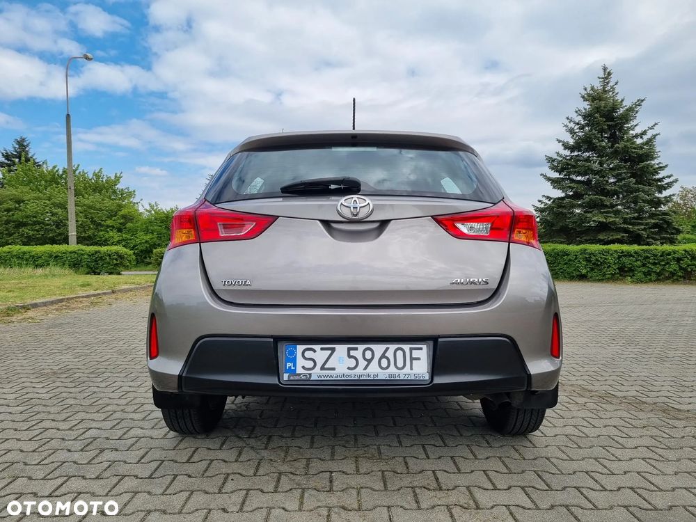 Toyota Auris 1.33 VVT-i Active - 4