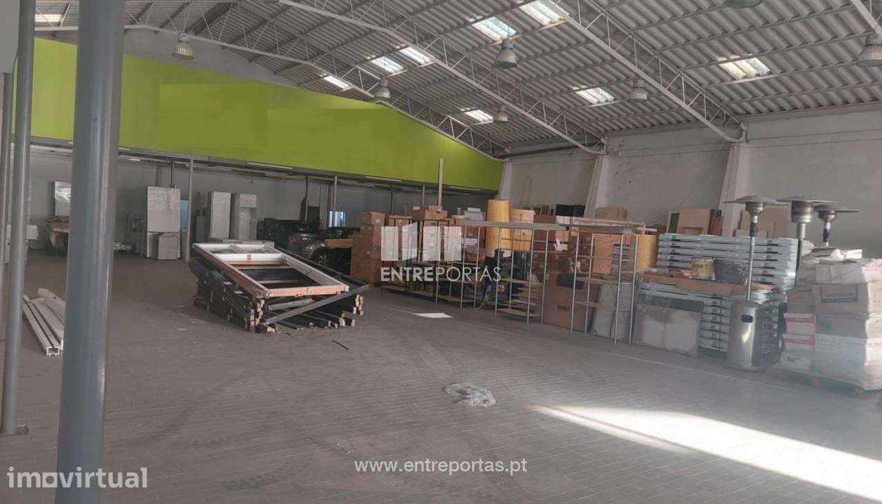 Venda de ótimo espaço comercial, V. N. Anha, Viana do Castelo. - Grande imagem: 2/31