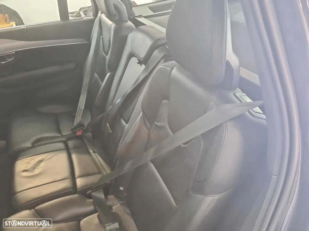 Volvo XC 90 2.0 B5 Momentum Plus AWD - 8