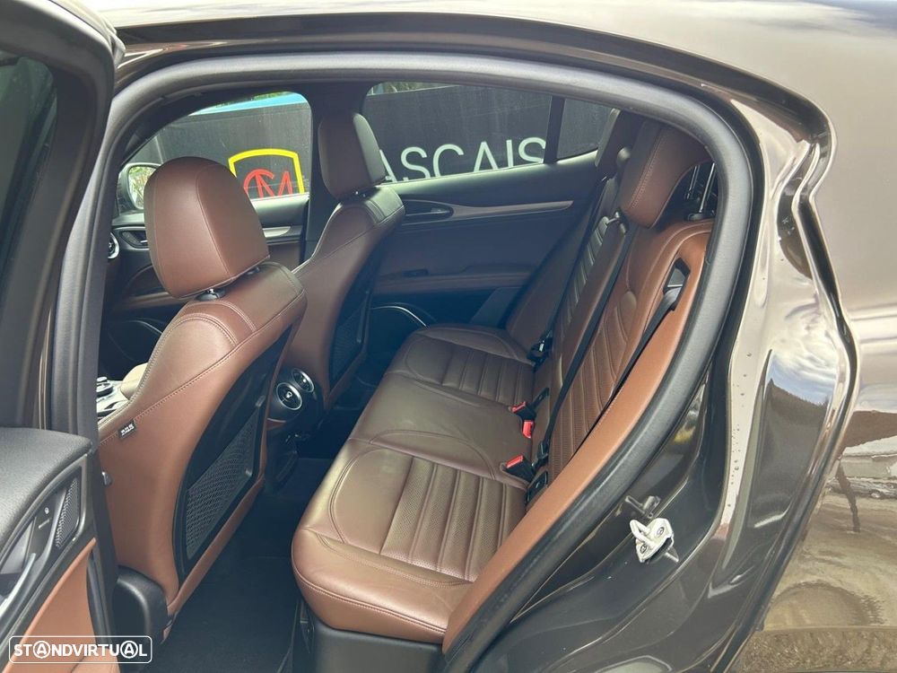 Alfa Romeo Stelvio 2.2 D Super AT8 Q4 - 29