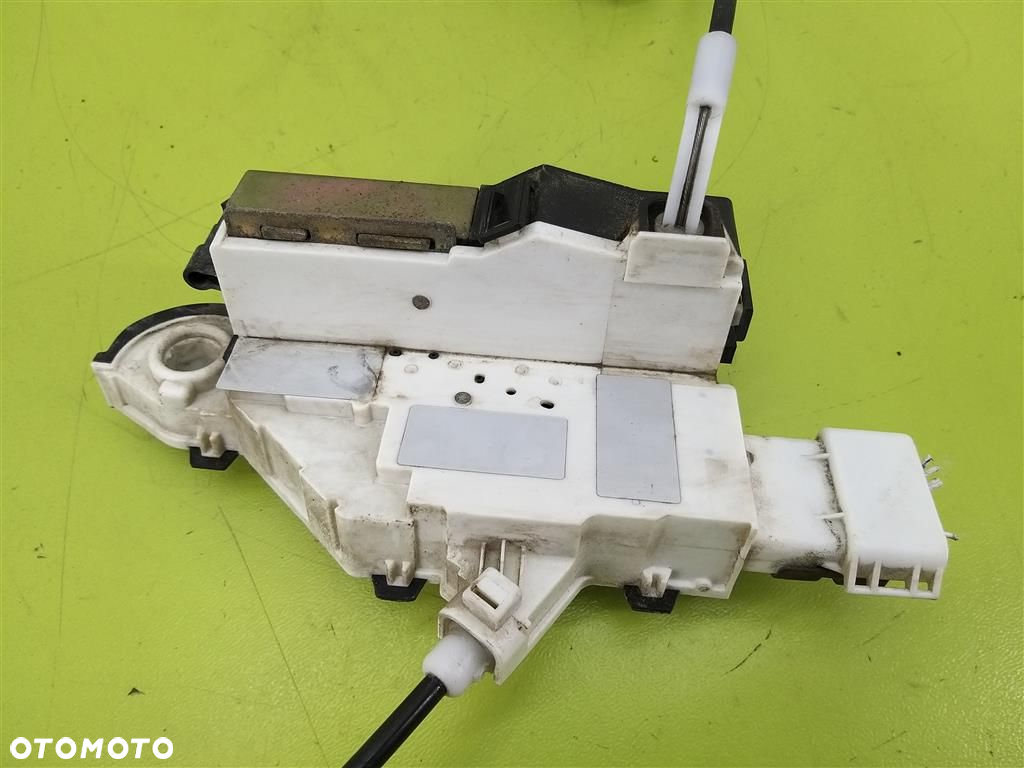 Zamek drzwi przód lewy Peugeot 407  2.2B  96481386 2004-2011 - 4