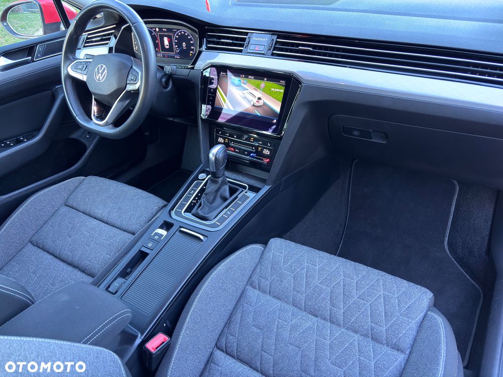 Volkswagen Passat Variant 2.0 TDI SCR DSG BlueMotion Comfortline - 20