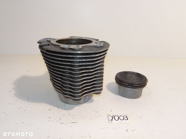Yamaha XV 1900 Midnight Star cylinder przód + tłok pierścienie Y003
