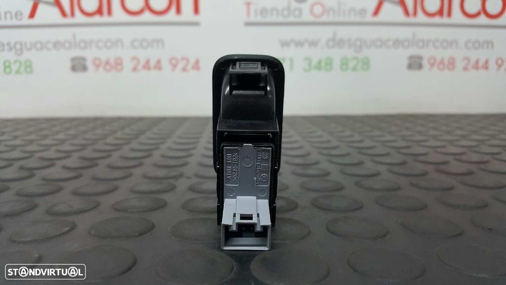 COMANDO DO ELEVADOR TRASEIRO DIREITO VOLKSWAGEN POLO (6C1) ADVANCE BLUEMOTION - 5
