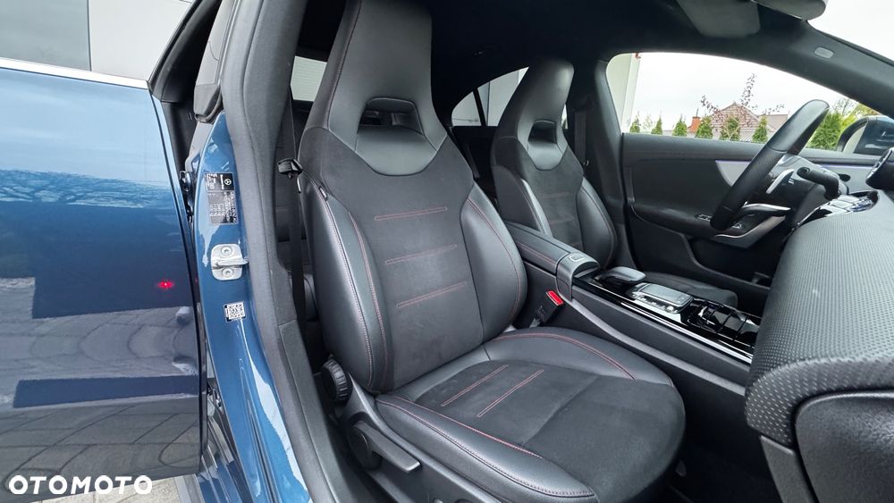 Mercedes-Benz CLA 200 d 4-Matic AMG Line 8G-DCT - 18