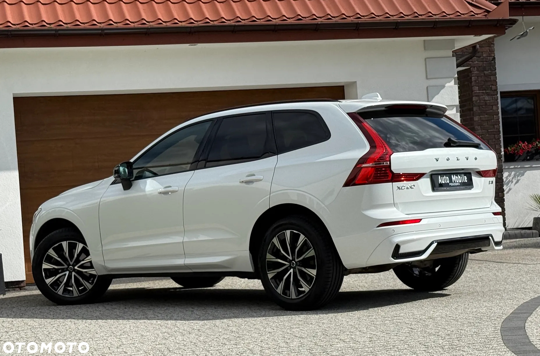 Volvo XC 60 B4 D AWD Plus Dark - 3