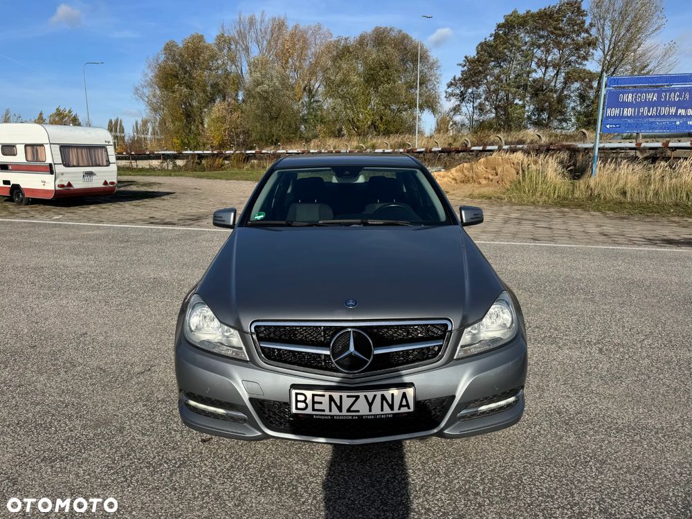 Mercedes-Benz Klasa C 180 BlueEFFICIENCY Elegance - 9