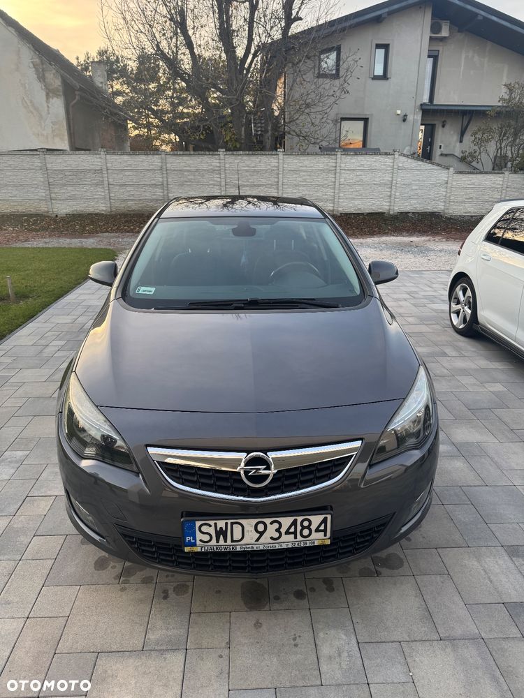 Opel Astra IV 1.4 T Cosmo - 8