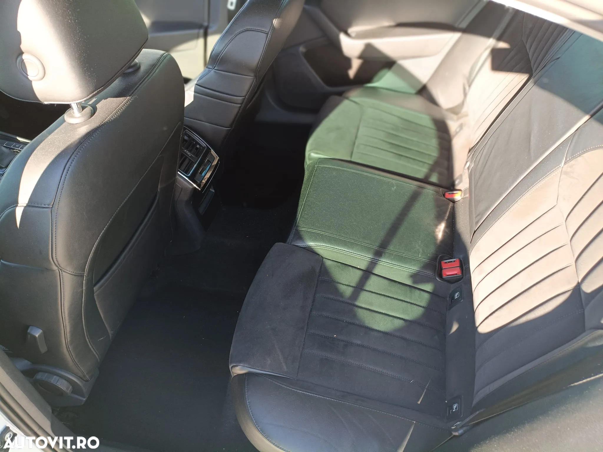 Dezmembram Skoda Superb 3 - 8