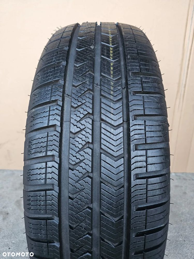 (O60) 195/65R15 91T 7,3mm 17r / Vredestein Quatrac 5 - 2