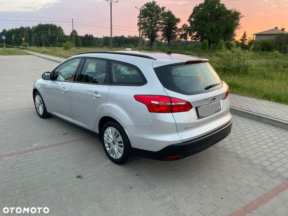 Ford Focus SW - 6