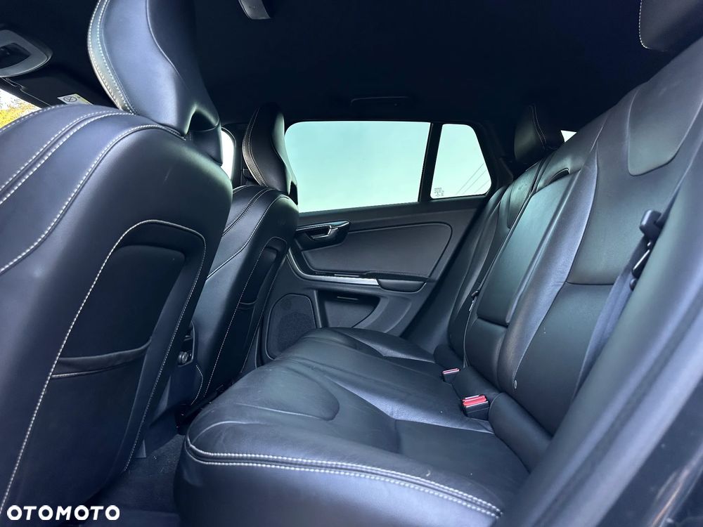 Volvo V60 - 22