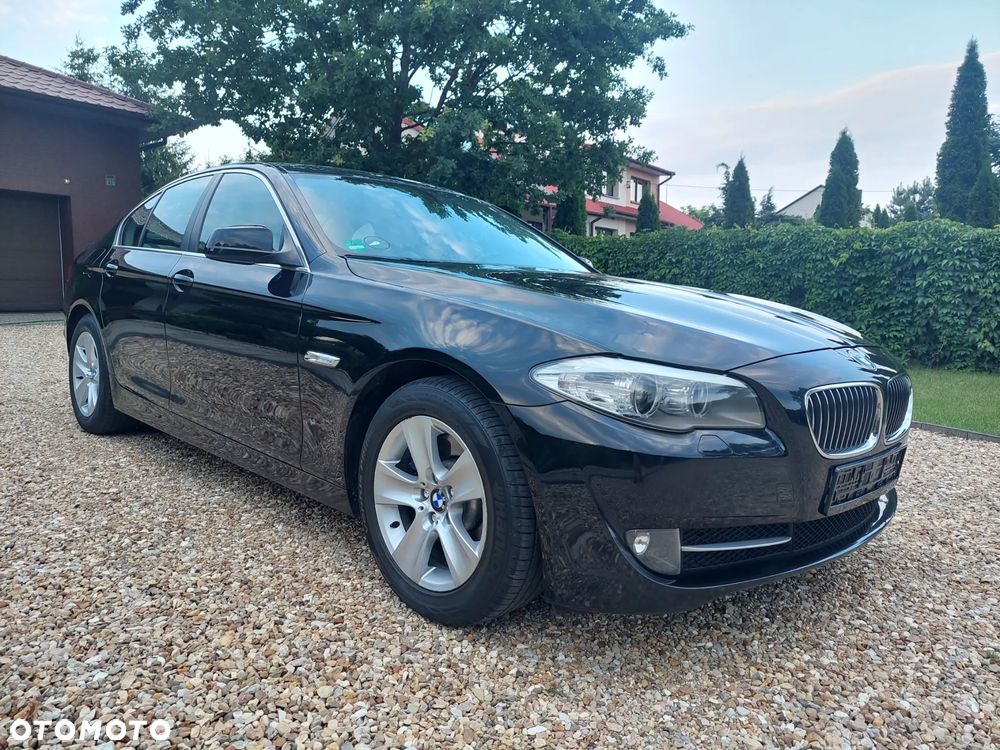 BMW Seria 5 528i - 34