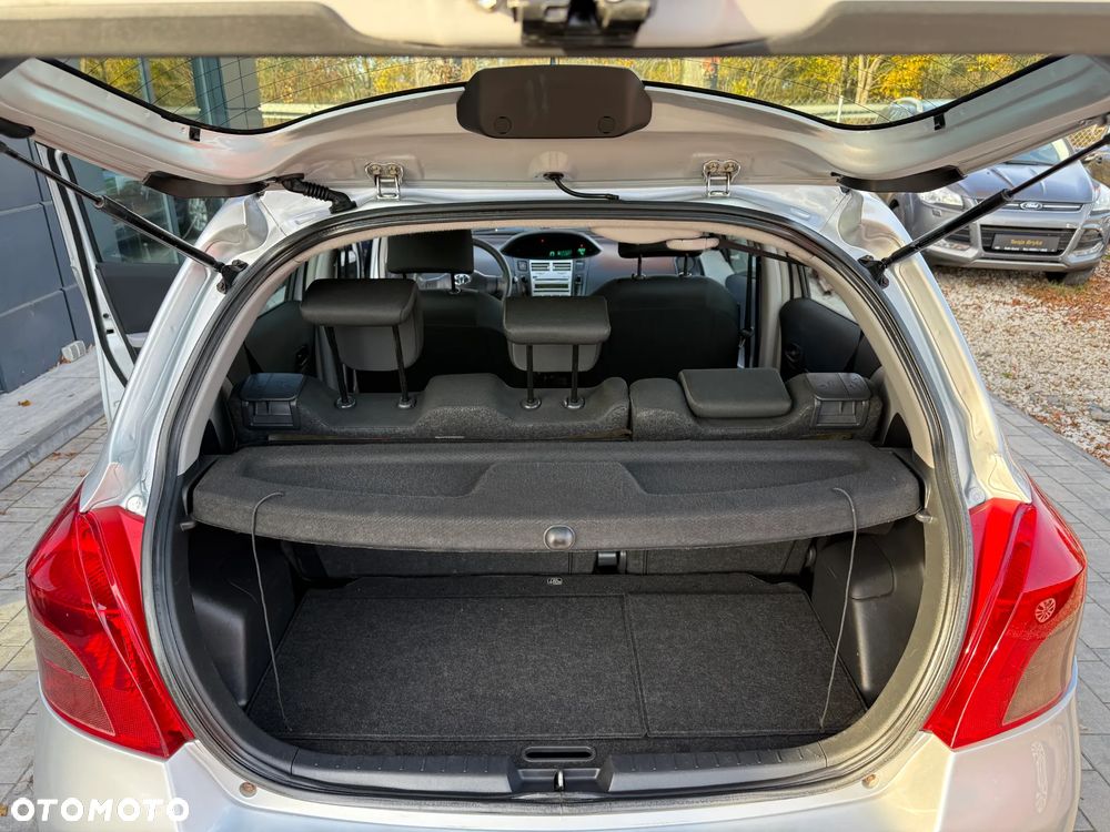 Toyota Yaris 1.3 Luna - 23