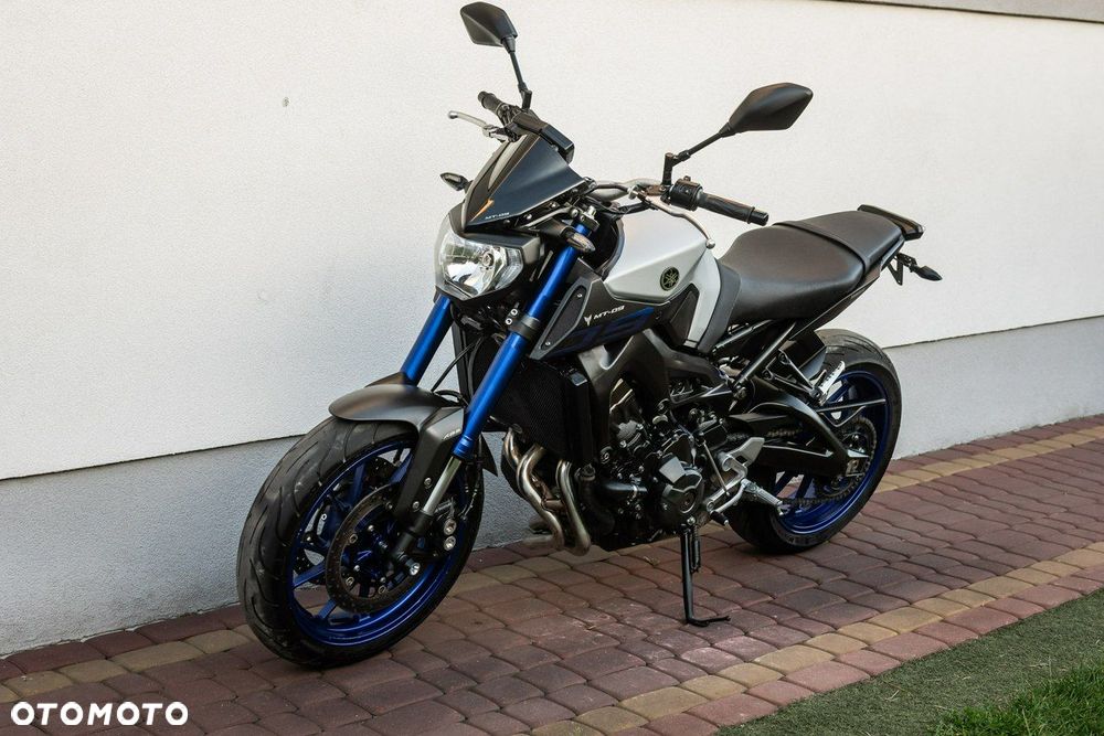 Yamaha MT - 6