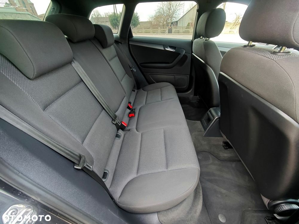 Audi A3 Sportback 1.2 TFSI Attraction - 30