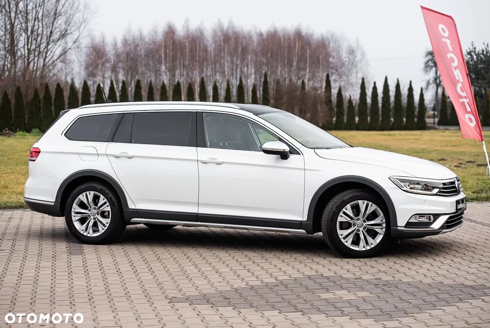 Volkswagen Passat Alltrack - 12