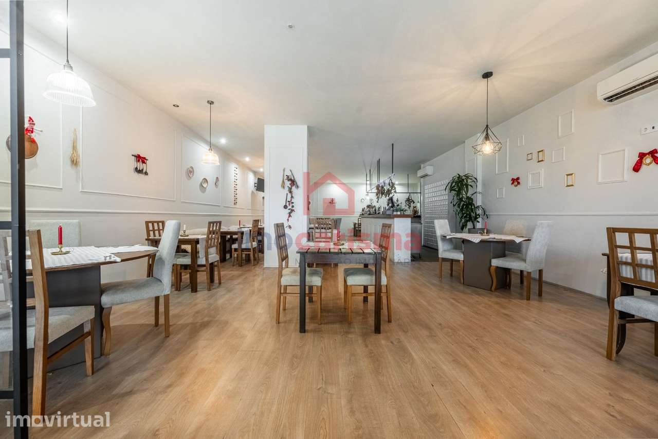 Trespasse Restaurante "Casa da Mãe Ana" no centro de Vila Nova de Fama - Grande imagem: 3/27