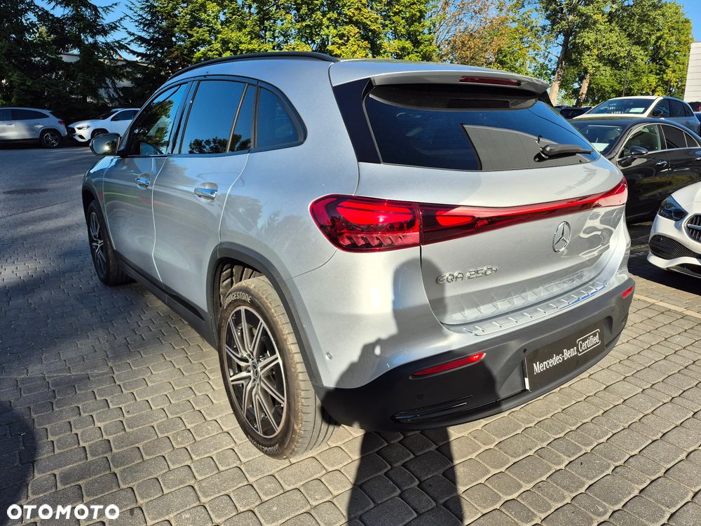 Mercedes-Benz EQA 250+ 70.5kWh Electric Art - 9