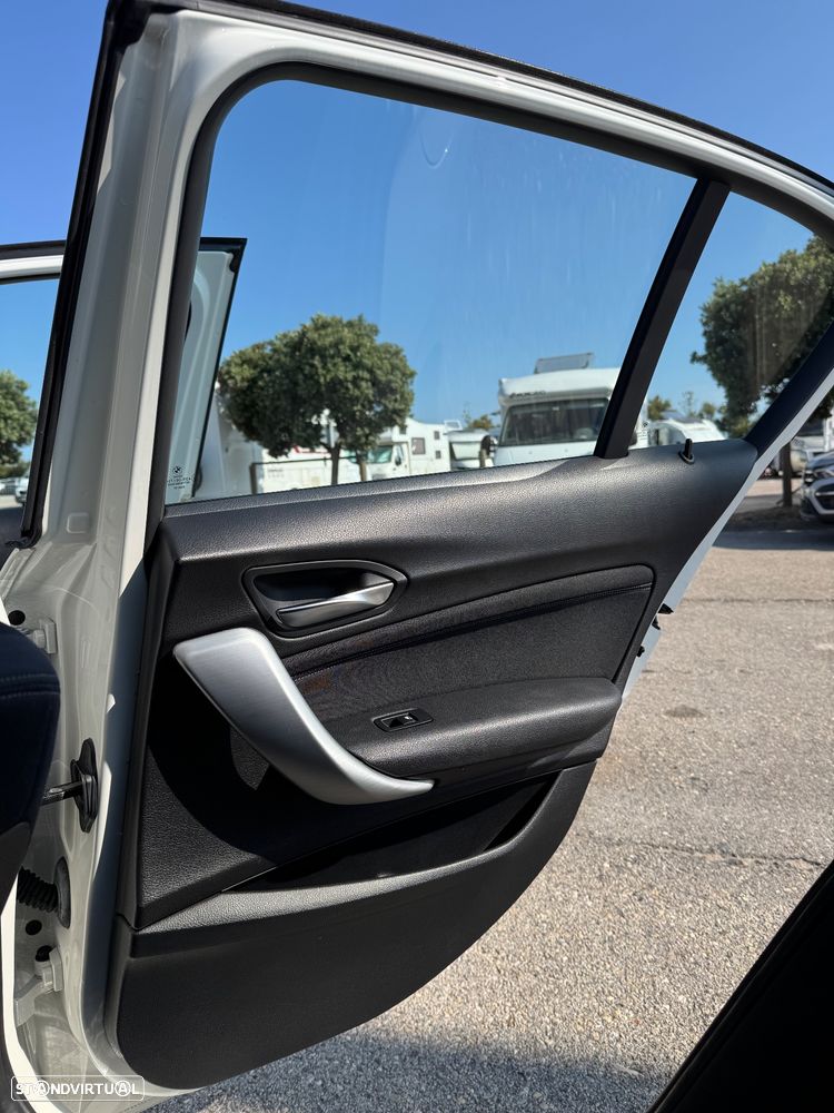 BMW 116 d Sport Line - 10