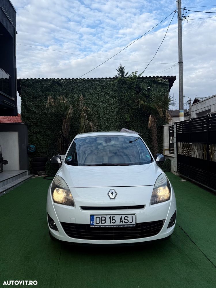 Renault Scenic Xmod 1.6 dCi Privilege - 1