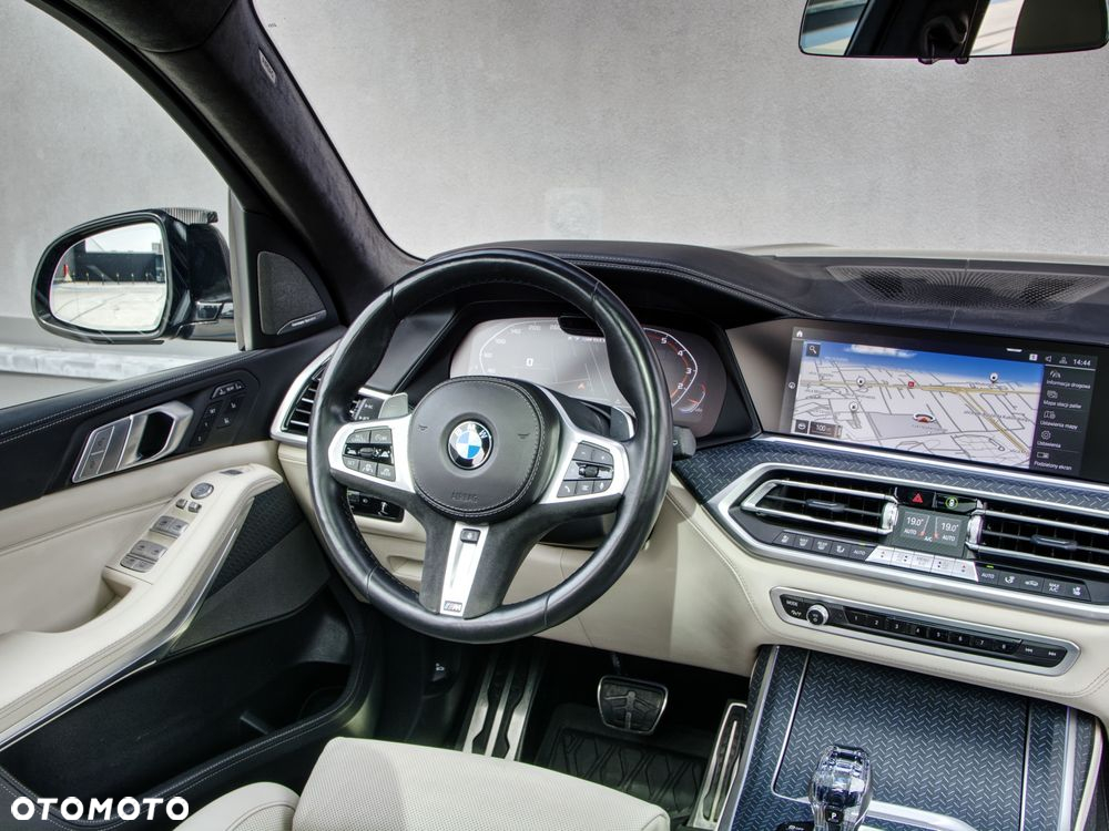 BMW X7 M50i sport - 18
