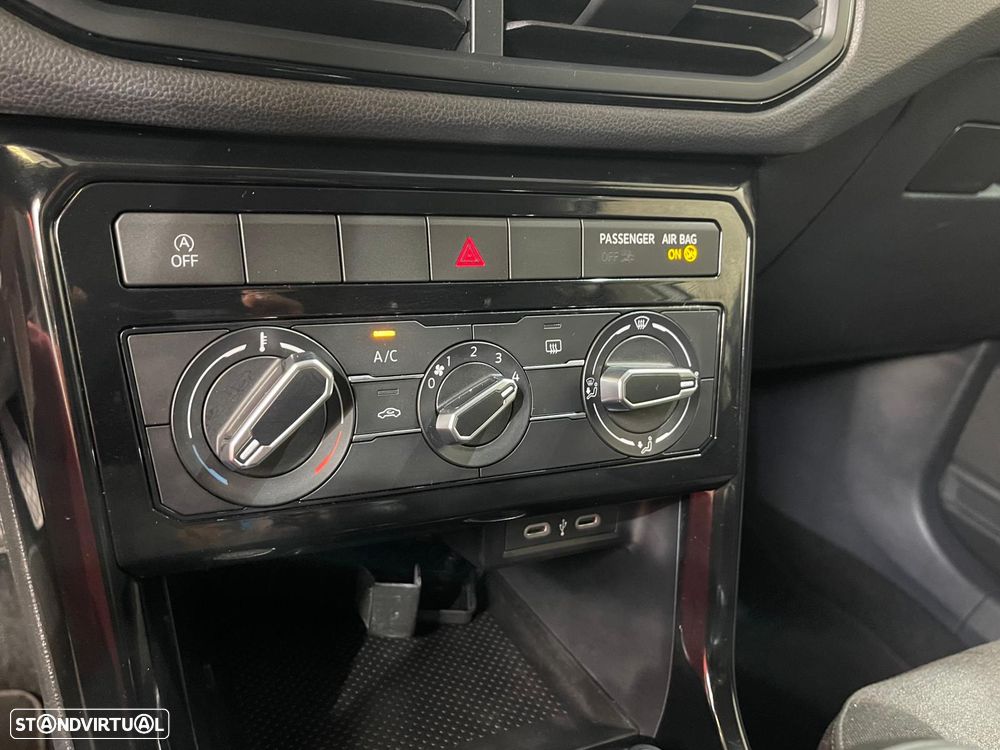 VW T-Cross 1.0 TSI Conceptline - 42