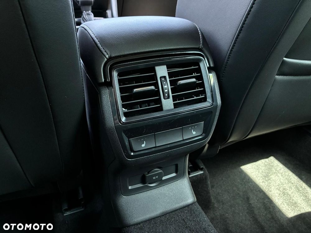 Skoda Karoq - 27