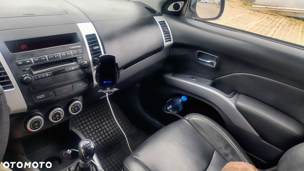 Mitsubishi Outlander 2.0 DID Intense + - 12