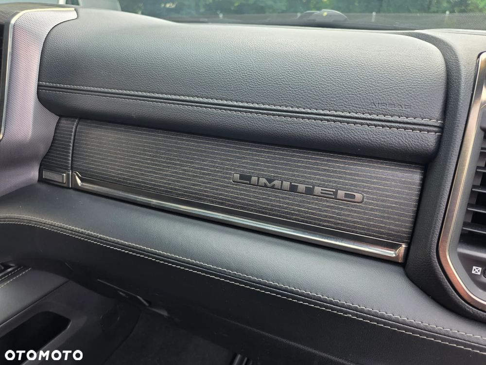 Dodge RAM 5.7 4x4 - 24