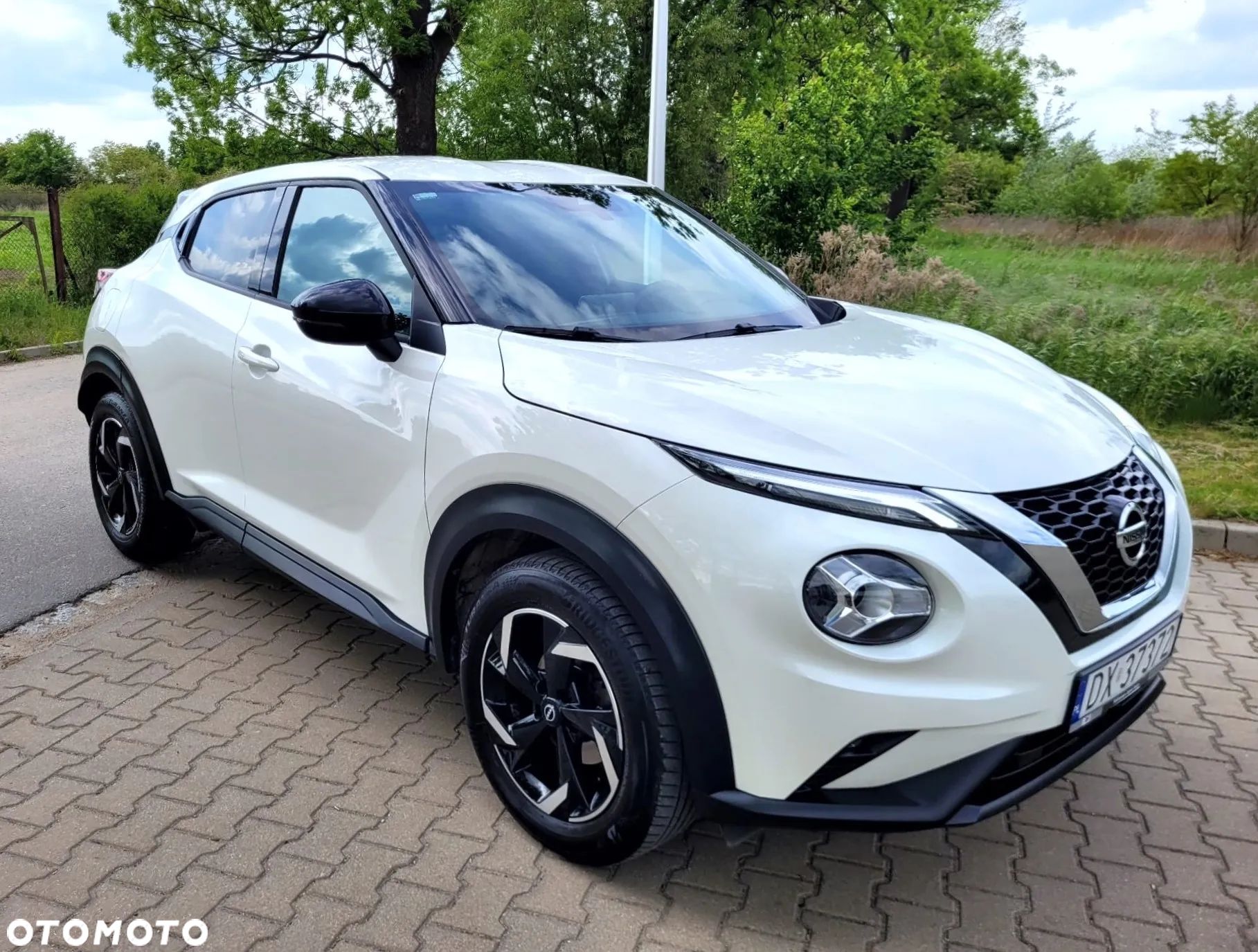 Nissan Juke 1.0 DIG-T N-Connecta - 1