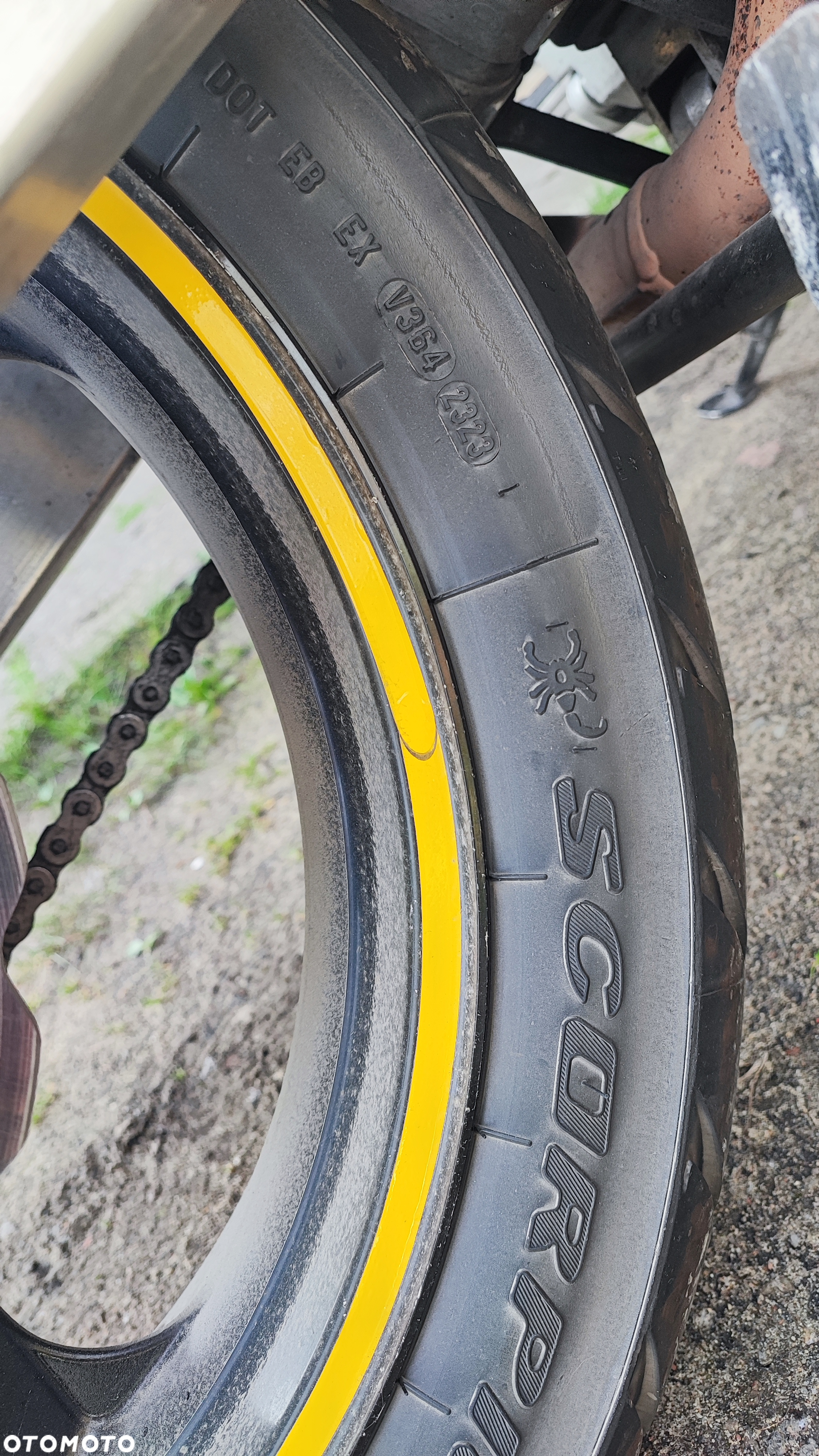 Suzuki V-STROM - 8