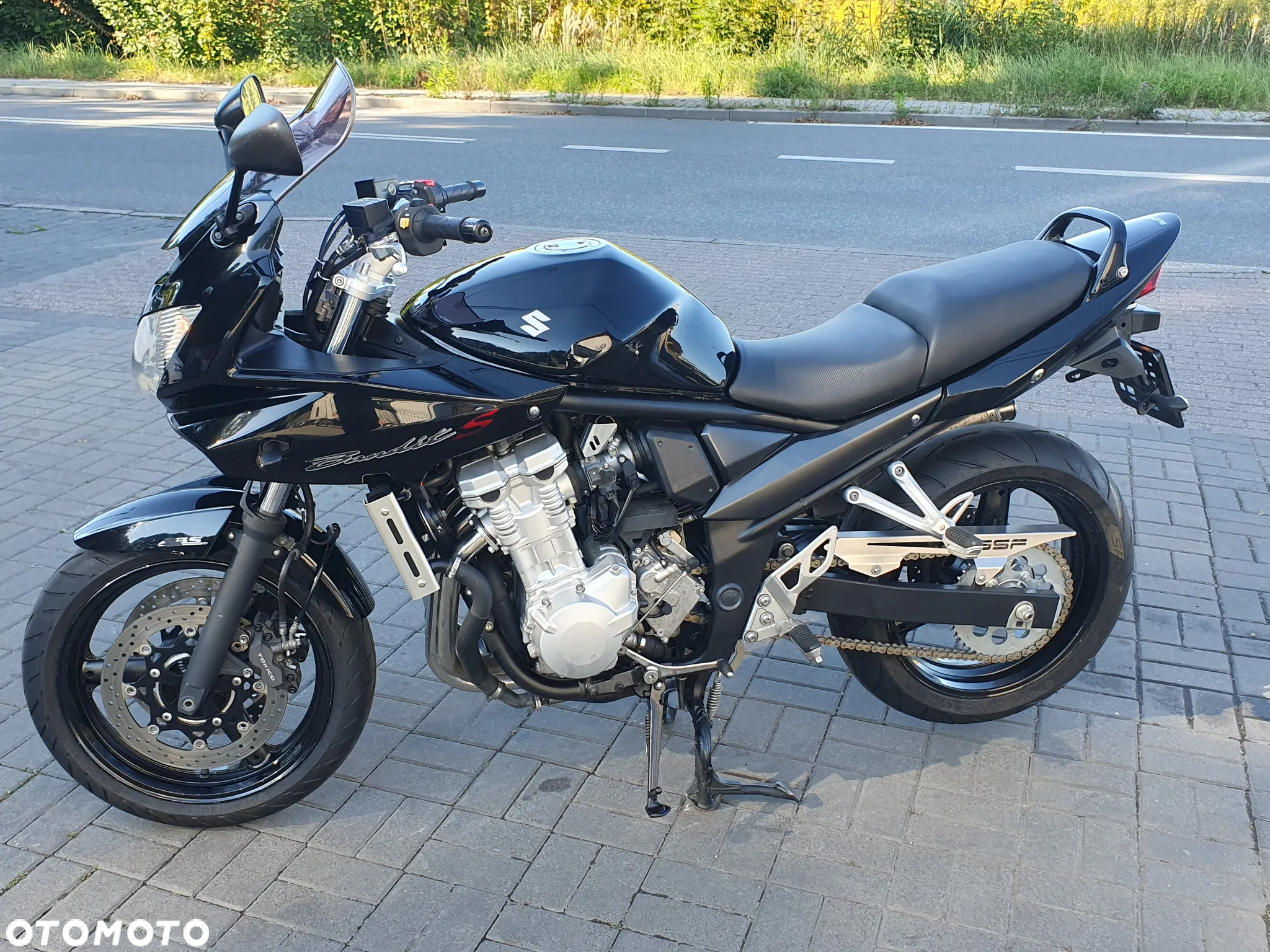 Suzuki Bandit - 25